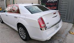 كرايسلر 300